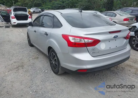 2012 Ford Focus S из США, поврежденный, VIN 1FAHP3E25CL187867